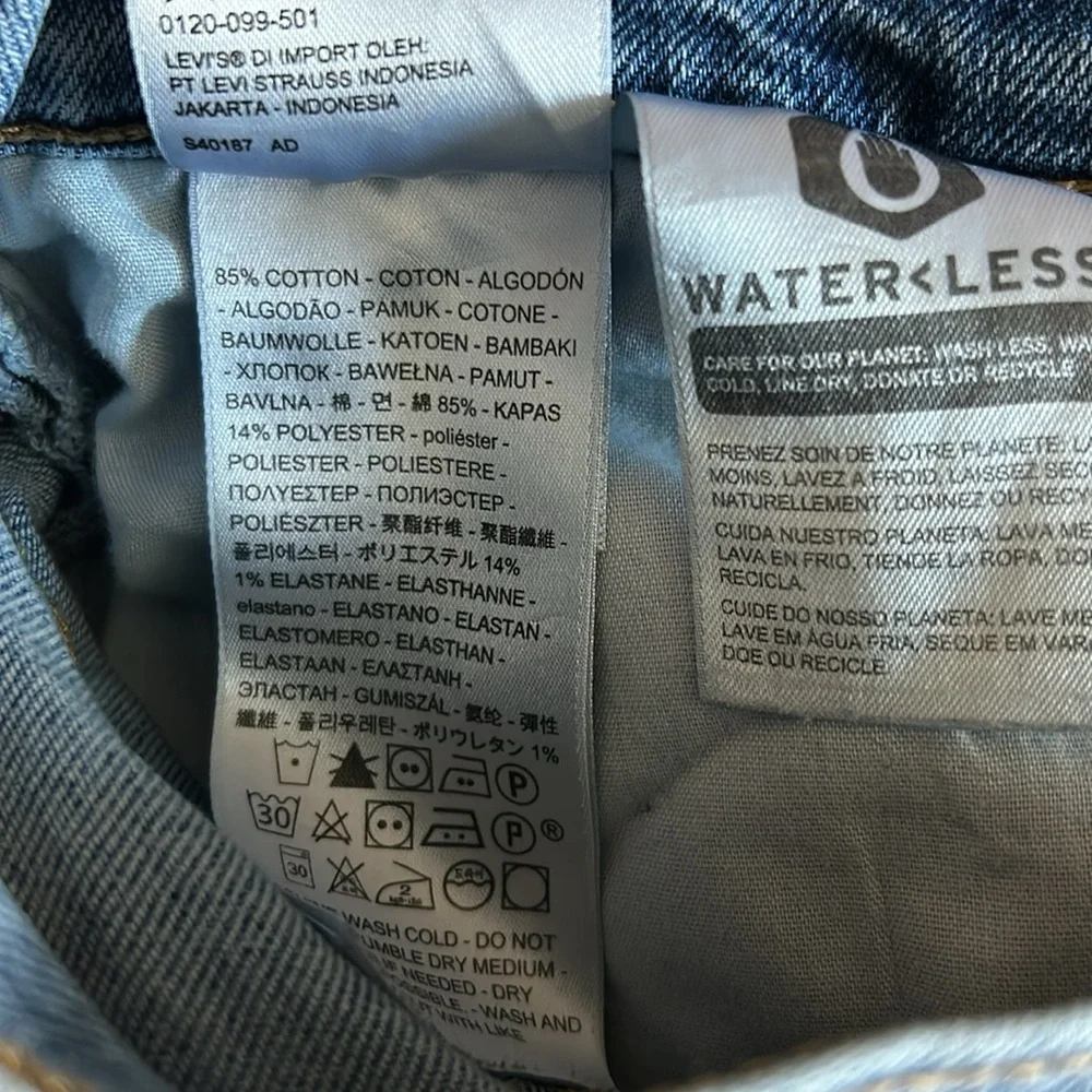Levi's Ribcage Women's Straight Leg Jeans in Lightwash Blue - Picture 6 of 7